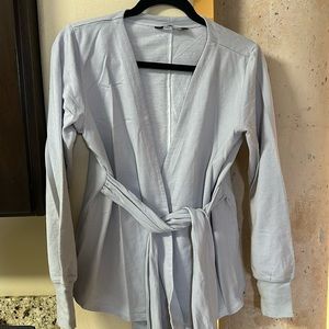 The north face wrap sweatshirt size L